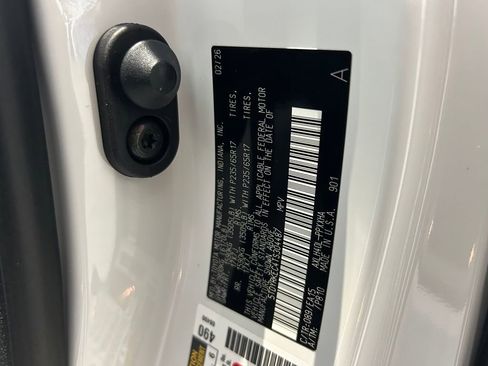 New 2026 Toyota Sienna XLE image 10