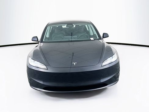 Used 2025 Tesla Model 3 Long Range RWD image 2