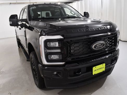 New 2026 Ford F350 Lariat w/ Black Appearance Package AWD/4WD image 4