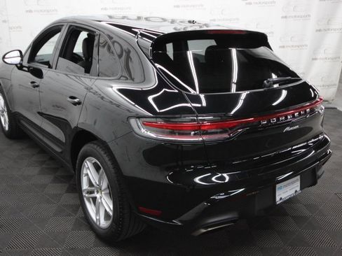 Used 2023 Porsche Macan image 3