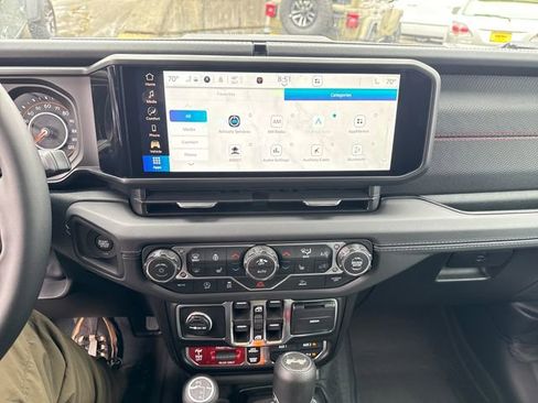 New 2026 Jeep Wrangler Unlimited Rubicon image 41