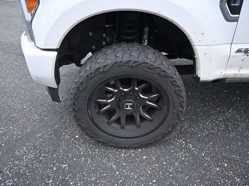 Used 2017 Ford F350 Platinum AWD/4WD image 14