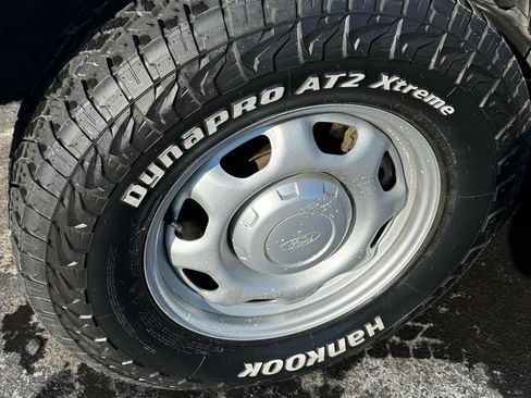 Used 2022 Ford F150 XL w/ Trailer Tow Package image 13