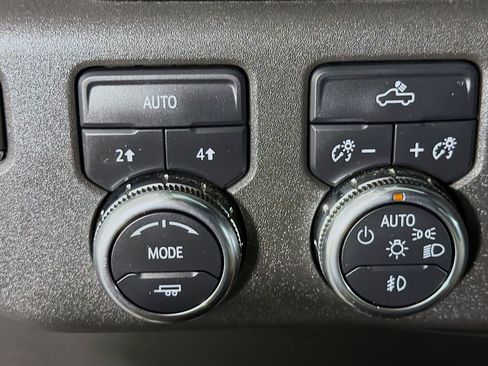 Used 2024 GMC Sierra 1500 Elevation AWD/4WD image 17