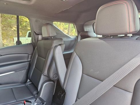 New 2026 Chevrolet Traverse Z71 w/ Enhanced Driving Package AWD/4WD image 22