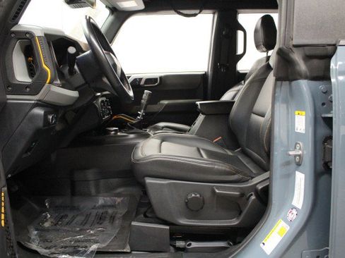 Used 2022 Ford Bronco Badlands image 7