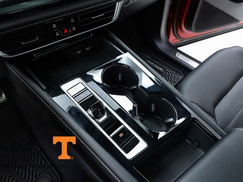 Used 2025 Volkswagen Atlas Cross Sport SEL R-Line image 24