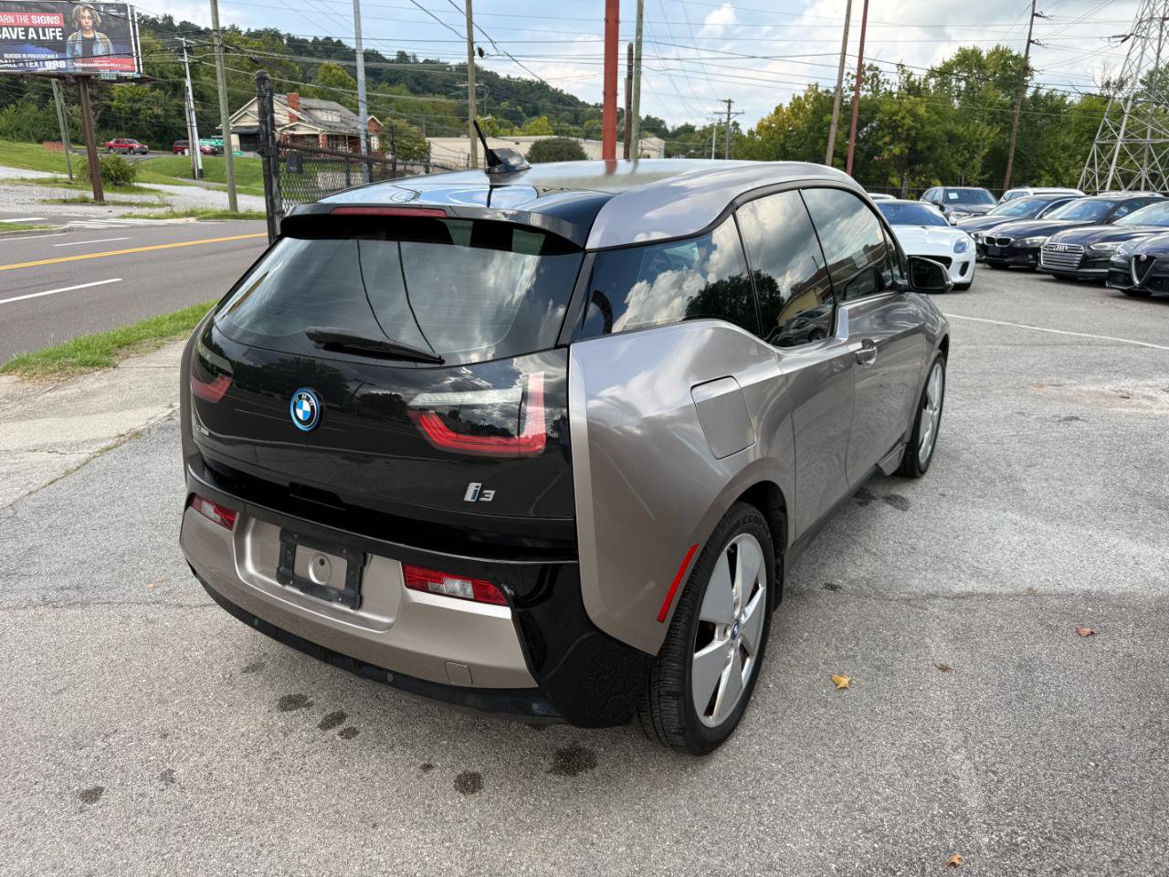 Used 2015 BMW i3 w/ Range Extender RWD image 37