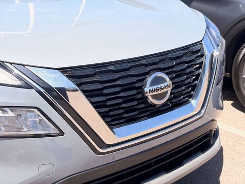 Used 2021 Nissan Rogue SL FWD image 4
