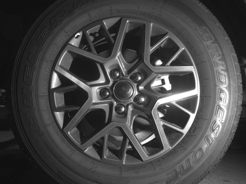 Used 2025 Jeep Wrangler Sahara image 12