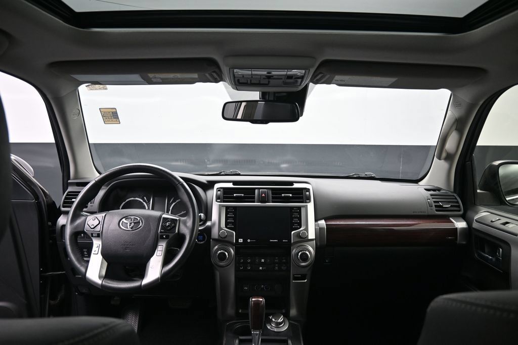 Certified 2022 Toyota 4Runner Limited AWD/4WD image 29