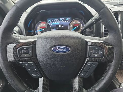 Used 2019 Ford F250 Lariat w/ Lariat Ultimate Package image 18