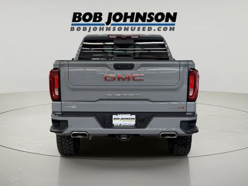 Used 2025 GMC Sierra 1500 AT4 w/ AT4 Premium Package AWD/4WD image 9