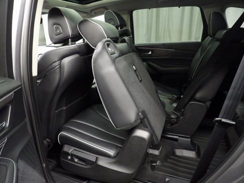 Used 2023 Acura MDX SH-AWD w/ Advance Package image 47