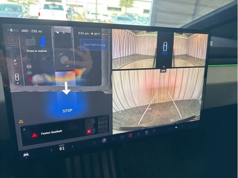 Used 2024 Tesla Cybertruck AWD Crew Cab image 23