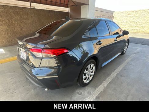 Used 2023 Toyota Corolla LE FWD image 4