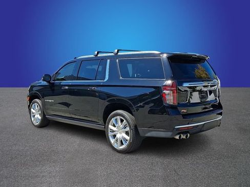 Used 2023 Chevrolet Suburban High Country AWD/4WD image 6