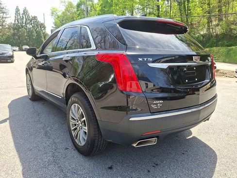 Used 2017 Cadillac XT5 Luxury w/ Driver Awareness Package image 6