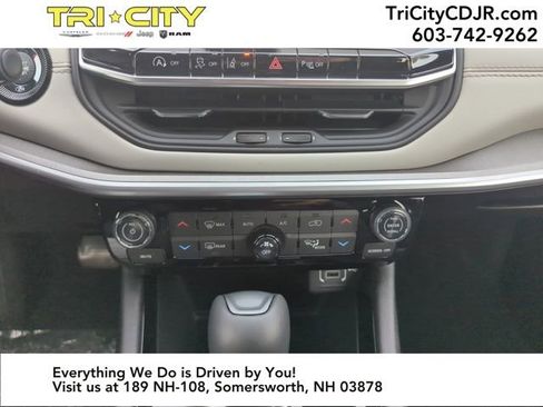 New 2026 Jeep Compass Limited image 17