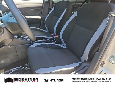 Used 2025 Nissan Versa S w/ Trunk Package FWD image 16