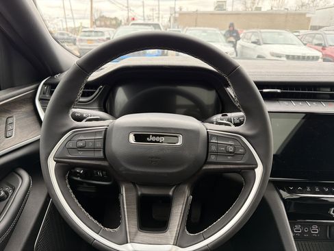 New 2026 Jeep Grand Cherokee L Limited AWD/4WD image 13