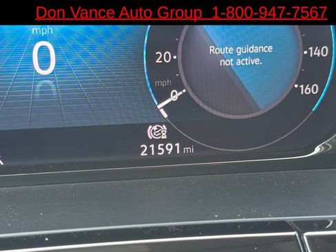 Used 2025 Volkswagen Atlas SE FWD image 15