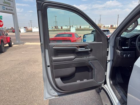 Used 2024 GMC Sierra 1500 Elevation AWD/4WD image 13