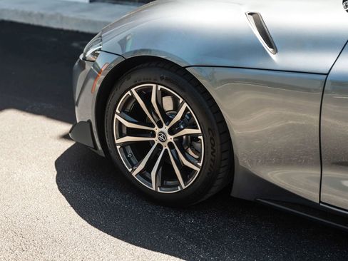 Used 2021 Toyota Supra RWD image 5