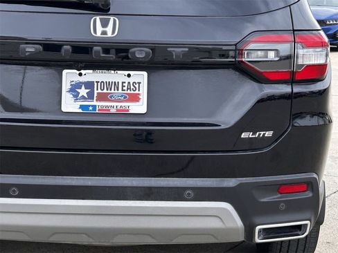 Used 2024 Honda Pilot Elite image 6