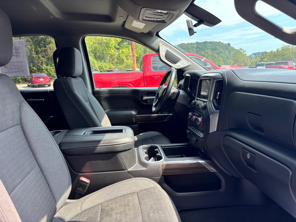 Used 2022 Chevrolet Silverado 1500 RST w/ Safety Package AWD/4WD image 10