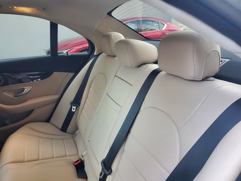 Used 2019 Mercedes-Benz C 300 Sedan image 13