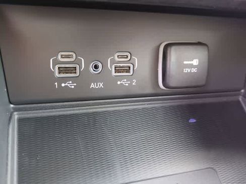 New 2025 Jeep Grand Cherokee L Limited w/ Luxury Tech Group II image 34