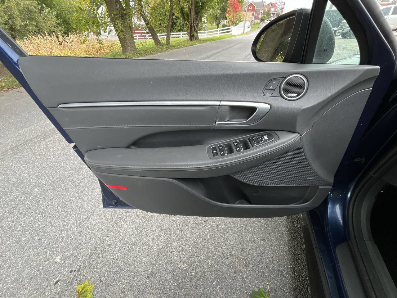 Used 2020 Hyundai Sonata Limited w/ Cargo Package FWD image 3