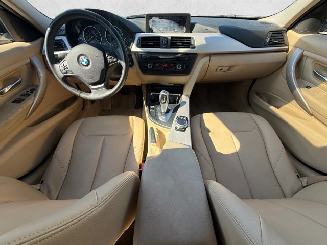 Used 2014 BMW 320i Sedan RWD image 18