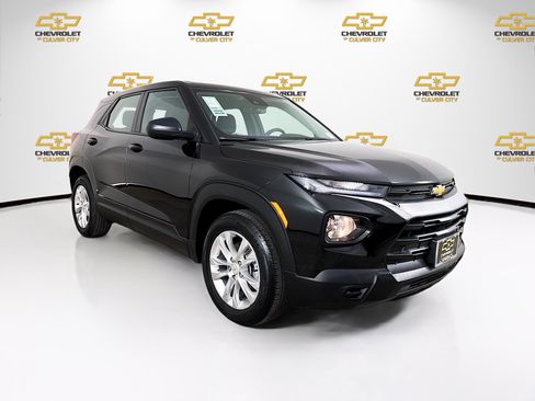 Used 2023 Chevrolet TrailBlazer LS FWD image 1