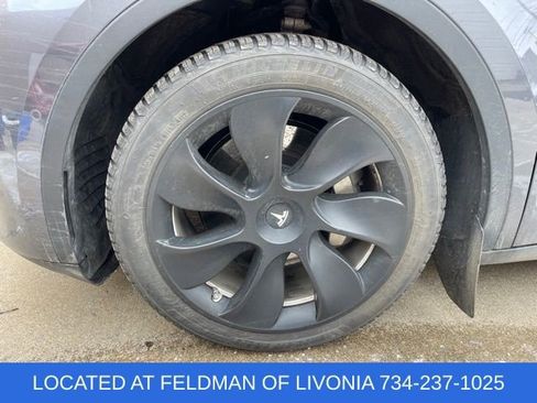 Used 2021 Tesla Model Y Long Range image 5