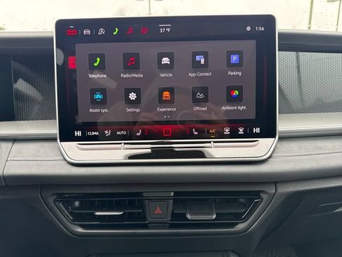 New 2026 Volkswagen Tiguan SE R-Line AWD/4WD image 26