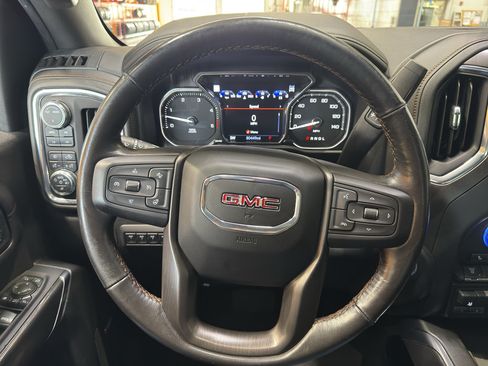Used 2022 GMC Sierra 2500 AT4 w/ AT4 Premium Plus Package AWD/4WD image 25