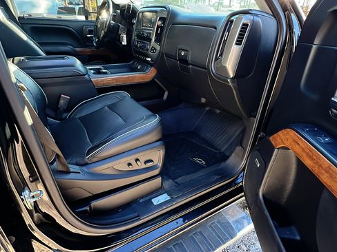 Used 2018 Chevrolet Silverado 3500 High Country w/ Duramax Plus Package image 21