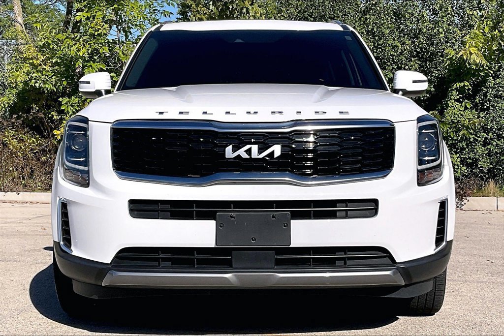 Used 2022 Kia Telluride S FWD image 3