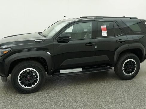 New 2026 Toyota 4Runner TRD Off-Road Premium AWD/4WD image 2