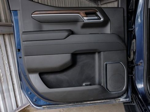 Used 2023 GMC Sierra 1500 SLT image 46