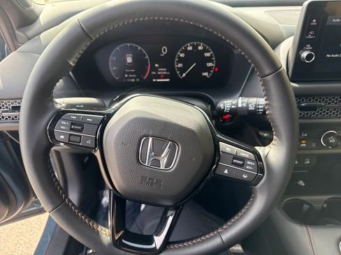 Used 2026 Honda HR-V Sport image 11