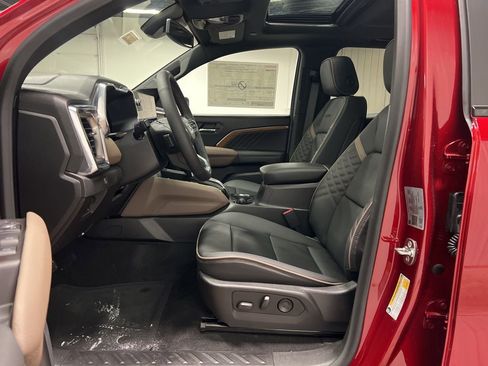 New 2026 GMC Canyon Denali image 9