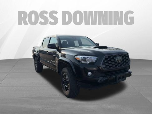 Used 2020 Toyota Tacoma TRD Sport AWD/4WD image 3