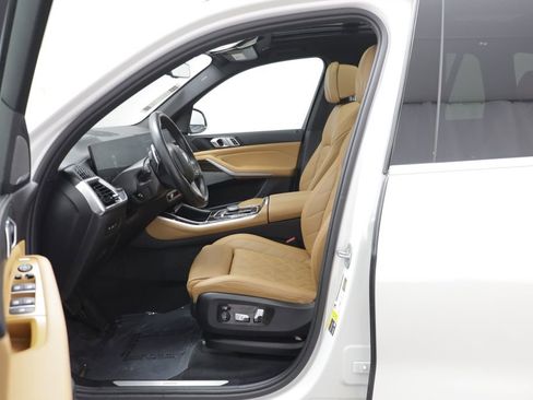 Certified 2024 BMW X5 xDrive50e w/ Premium Package image 6