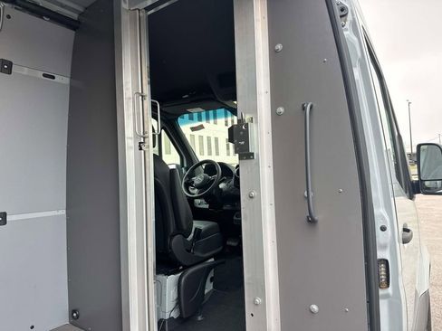 New 2025 Mercedes-Benz Sprinter 2500 image 8