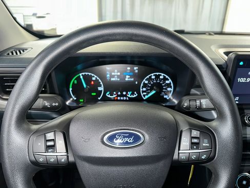 Used 2024 Ford Maverick XL image 8