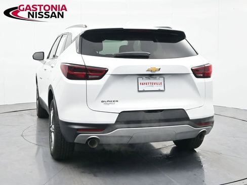 Used 2023 Chevrolet Blazer LT w/ Convenience Package image 9