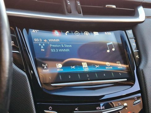 Used 2017 Cadillac XTS Luxury image 24